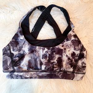 Stash It Lululemon Sports Bra Sz 4